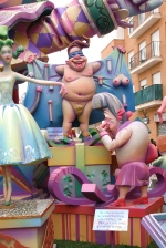 Las fallas ya lucen en sus emplazamientos.