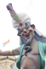 Las fallas ya lucen en sus emplazamientos.