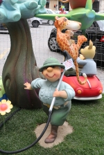 Las fallas ya lucen en sus emplazamientos.