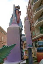 Las fallas ya lucen en sus emplazamientos.