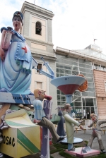 Las fallas ya lucen en sus emplazamientos.