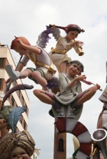 Las fallas ya lucen en sus emplazamientos.