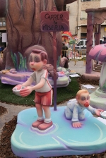 Las fallas ya lucen en sus emplazamientos.