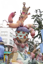 Las fallas ya lucen en sus emplazamientos.