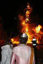 El fuego consume las fallas de 2009