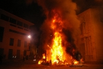 El fuego consume las fallas de 2009