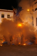 El fuego consume las fallas de 2009