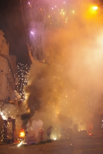El fuego consume las fallas de 2009