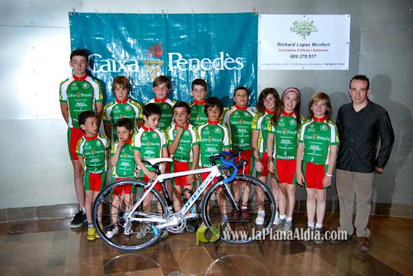 El Club Ciclista Vila-real se presenta en sociedad