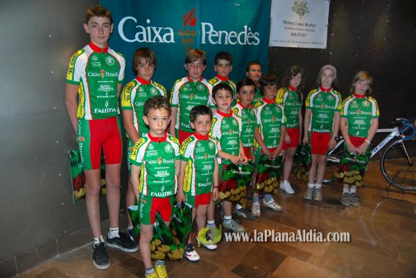 El Club Ciclista Vila-real se presenta en sociedad