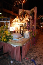 Reina y Damas cabalgata