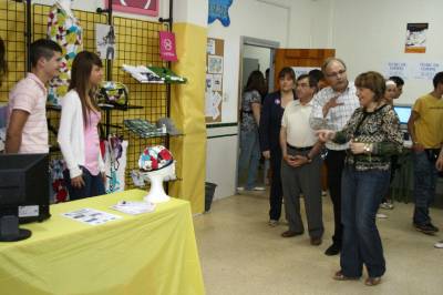 El IES Honori Garc�a abre las puertas del ciclo de t�cnico comercial.