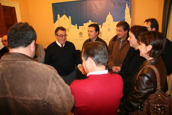 Las AMPAS reciben las subvenciones de Noulas Resevi