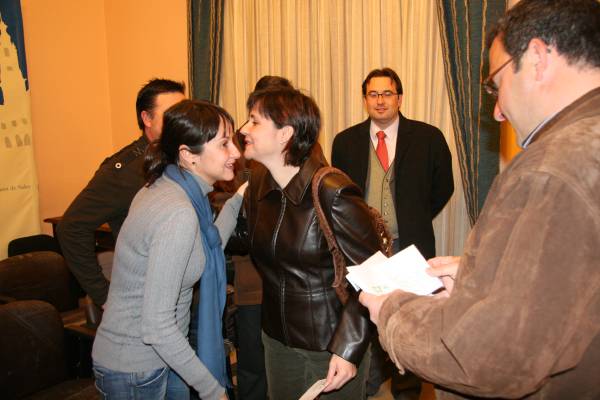 Las AMPAS reciben las subvenciones de Noulas Resevi