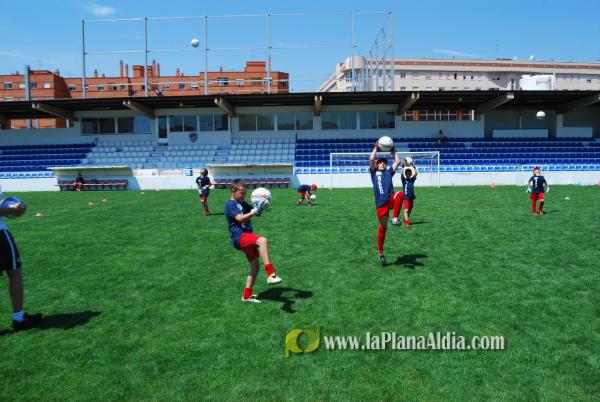 El San Fernando acoge el campus del Fútbol Base Burriana