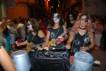 Más de cien peñas participan en el desfile de disfraces