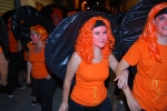 Más de cien peñas participan en el desfile de disfraces