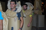 Más de cien peñas participan en el desfile de disfraces