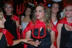Más de cien peñas participan en el desfile de disfraces