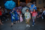 Más de cien peñas participan en el desfile de disfraces