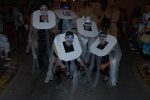Más de cien peñas participan en el desfile de disfraces