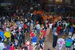 Más de cien peñas participan en el desfile de disfraces