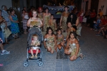 Más de cien peñas participan en el desfile de disfraces