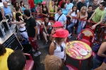 sandías, cerveza y carreras de caballo