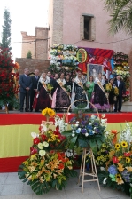 Las peñas muestran su devoción a la patrona