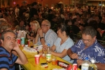 El sopar de pa i porta y los toros llenan las fiestas del Roser