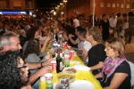 El sopar de pa i porta y los toros llenan las fiestas del Roser