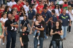 El sopar de pa i porta y los toros llenan las fiestas del Roser