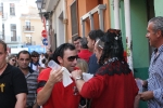 El sopar de pa i porta y los toros llenan las fiestas del Roser