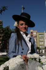 El sopar de pa i porta y los toros llenan las fiestas del Roser