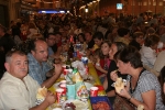 El sopar de pa i porta y los toros llenan las fiestas del Roser