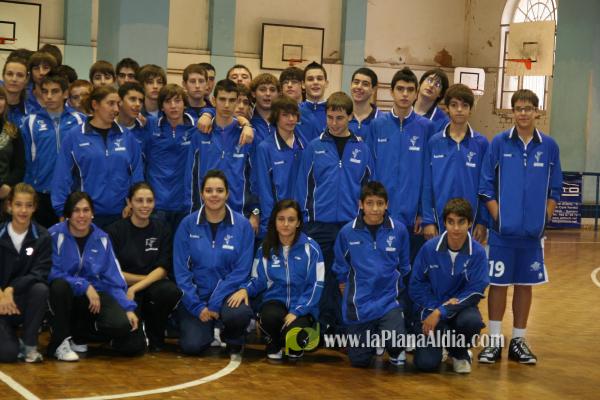 El Club Baloncesto Burriana presenta a sus diez equipos 