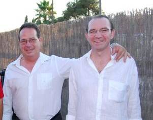 Nstor Mart y Jose Vicente Tormos, mantenedores de las reinas falleras 2010.