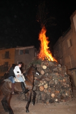 Borriol vive Sant Antoni con la hoguera y la procesión
