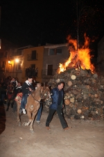Borriol vive Sant Antoni con la hoguera y la procesión
