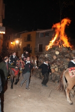 Borriol vive Sant Antoni con la hoguera y la procesión