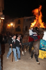 Borriol vive Sant Antoni con la hoguera y la procesión