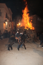 Borriol vive Sant Antoni con la hoguera y la procesión
