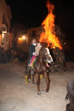 Borriol vive Sant Antoni con la hoguera y la procesión