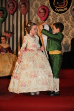  Magia y homenaje en la exaltación de la falla Caçadors.