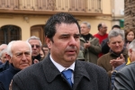 350 vecinos se manifiestan a favor del alcalde