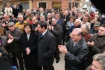 350 vecinos se manifiestan a favor del alcalde