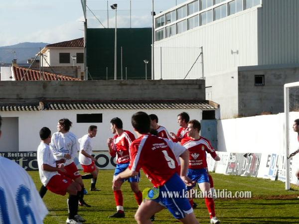 El Villavieja empata en el campo del Benlloch (2-2)