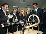La ministra de Sanidad inaugura el centro de Alzheimer a falta de una licencia de apertura