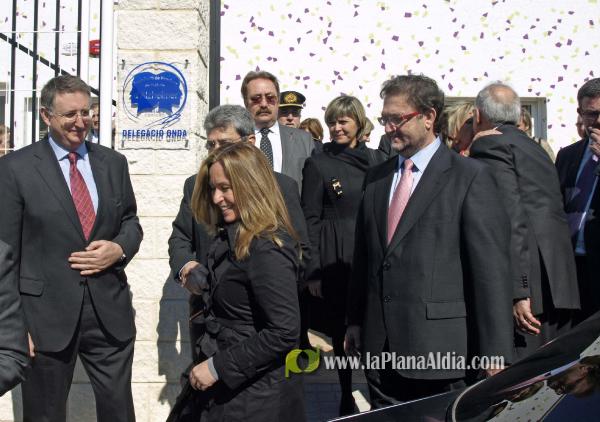 La ministra de Sanidad inaugura el centro de Alzheimer a falta de una licencia de apertura
