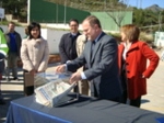 Alejandro Font de Mora coloca la primera piedra del nuevo colegio La Cova
